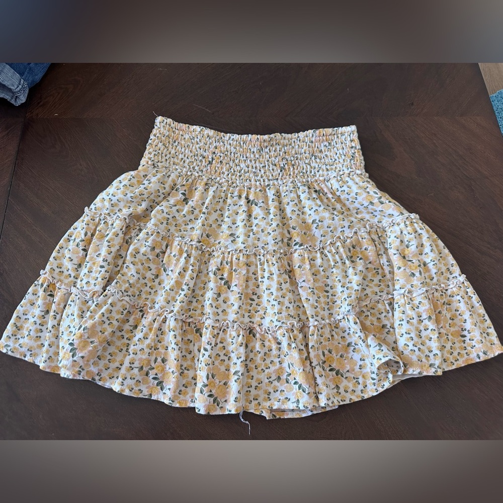 American Eagle Floral Print Women's Skirt with liner size small